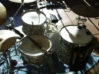 Fantasia Pearl Snare on Ebay