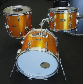 Pearl wood-fiberglass kit with 18&quot; BD