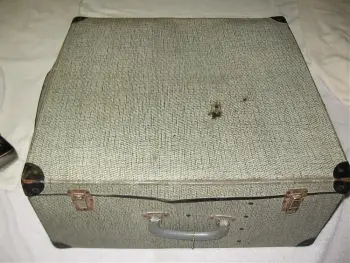 Vintage Hard Snare cases (several)