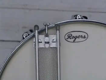 Rogers 1962 Pre-badge Dynasonic snare question