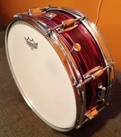 FOR SALE: 1971 Ludwig Standard 5×14 Snare in Ruby Red Strata