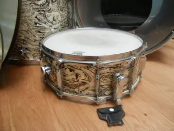 Seeking info on this Star set.