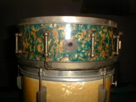 Tons of drum stuff