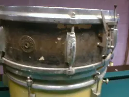 Tons of drum stuff