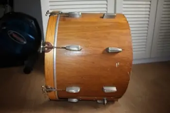 Intro 4 newbie with 2 vintage kits