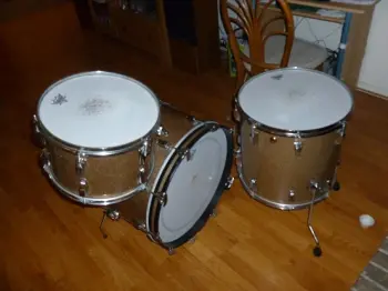 Ludwig Champagne Sparkle Drums