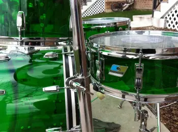 Green Vistalite Big Beat w/Matching 10 Lug Snare