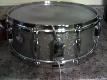 Help ID Gretsch Snare