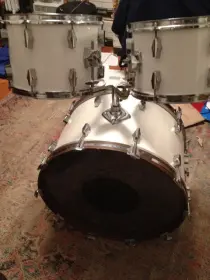 White Fibes 70s drums 24/13/14/18