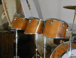 Looking for info/value for large Slingerland kit