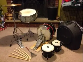 Who has the smallest kit?  (square ft)