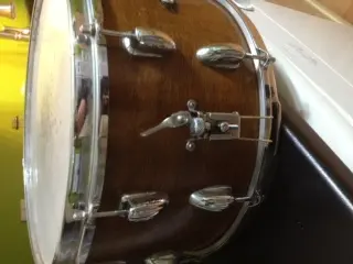 60-62? Slingerland snare ID help