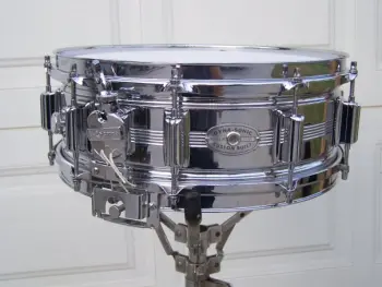 It's the &quot;show off your Rogers drums&quot; thread!