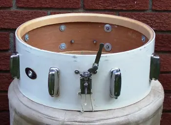 1950s SLINGY STUDENT MODEL RADIO KING
