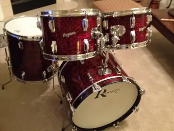 It's the &quot;show off your Rogers drums&quot; thread!