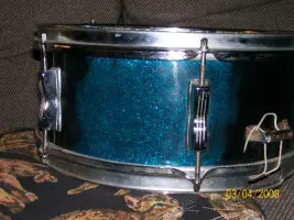 ID for an old Ludwig Snare, please?