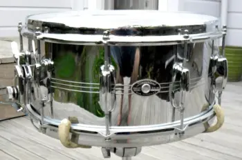 Slingerland Sound King badge placement