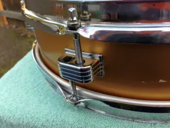 Restoration of a 1969? Ludwig piccolo snare (3x13)