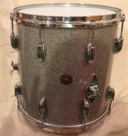 Doesn't this look like a fake?