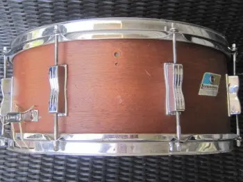 3ply Ludwig 1970 B/O snare.