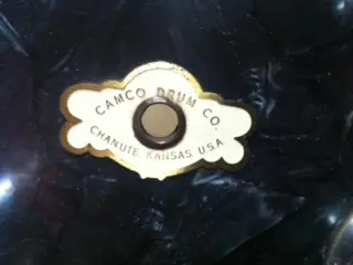 Need help to ID and value my Camco set