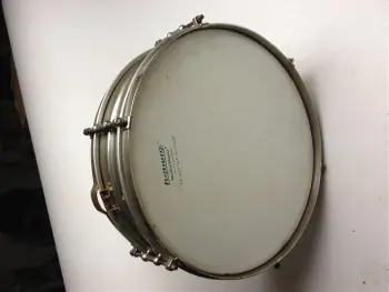 Help Identify Old Ludwig Weather Master snare?