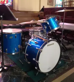 1971 Ludwig Sparkle Blue Super Classics