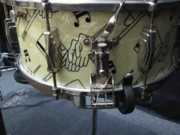 LTB 40's Leedy/Ludwig snare strainer for Top Hat Set