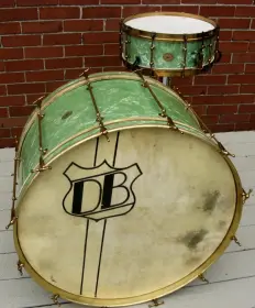 Yet another Sea Green Pearl drum!
