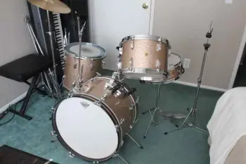 Restoring 62 Ludwig Champagne Drums