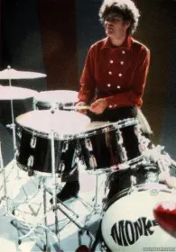 Another Micky Dolenz drum kit ID request: ROGERS