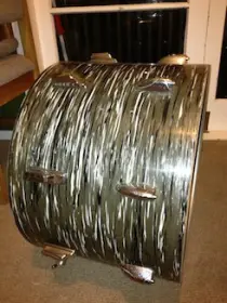 Yamaha late '60s D-20 lugs