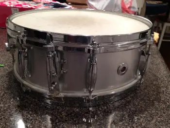 Vintage Gretchen snare - no badge?