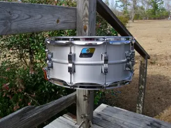 Officially is this a Supraphonic or Acrolite?