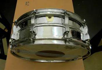Officially is this a Supraphonic or Acrolite?
