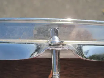 Nice LUDWIG Snare find..! But need input