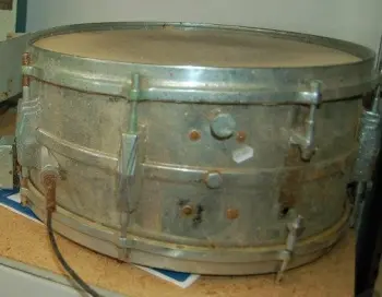 old snare from