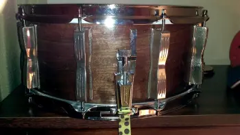 Custom Snares Thread