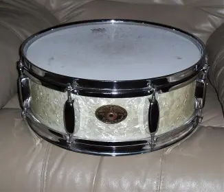 Rogers Holiday Snare