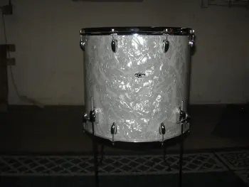 Pics 20&quot; floor tom to Bass conversion