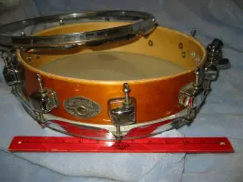 Old TAMA Piccolo Snare w/ ANGLED LUGS?!!
