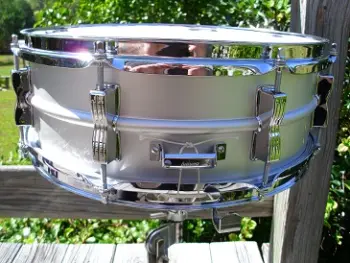 For Sale: Like New Ludwig Acrolite