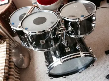 Crazy Smashed Fibes Bass Drum Project