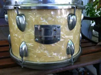 Crown Tom
