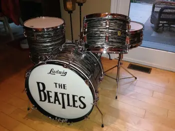 1964 Ludwig Oyster Black Pear 22,13,16