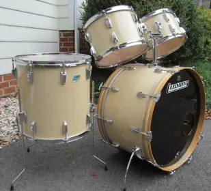 1978 Ludwig Maple Cortex Big Beat kit w/24&quot; BD