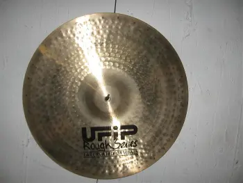 UFIP 17&quot; crash