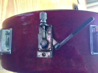 old beat up snare - help ID