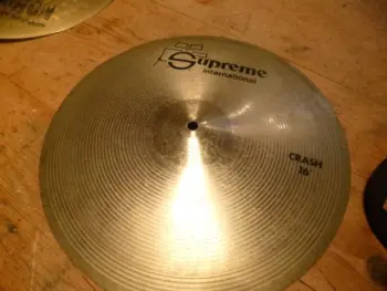Supreme International cymbal?