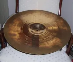 A Zildjian &amp; Cie Constantinople Cymbal